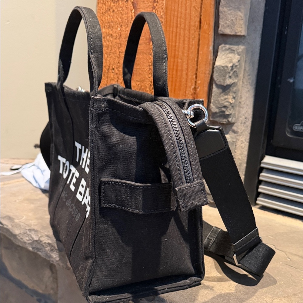 Marc Jacobs Black Canvas Tote Bag - Picture 3 of 10